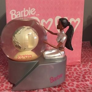 Barbie 2000 Snowglobe